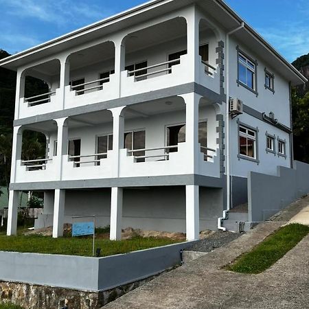 Western Ocean Breeze Self Catering Victoria Exterior foto
