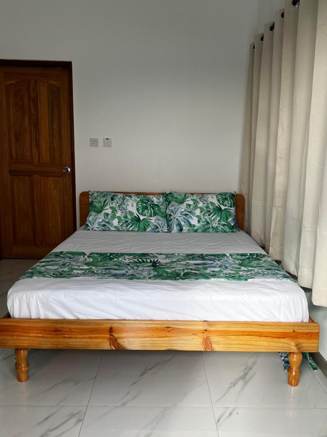 Western Ocean Breeze Self Catering Victoria Exterior foto