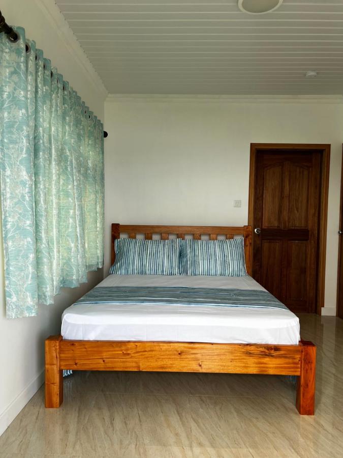 Western Ocean Breeze Self Catering Victoria Exterior foto